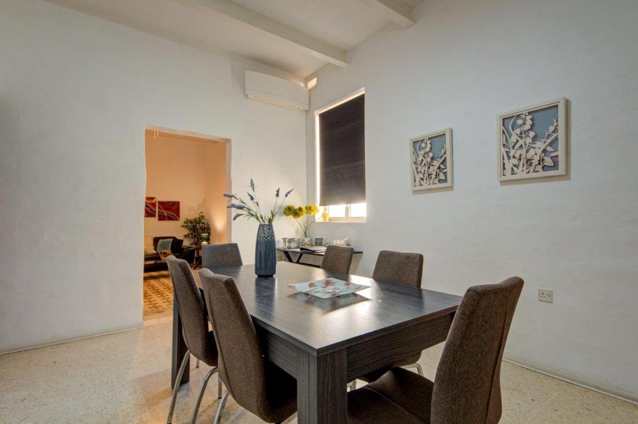 Valletta 2 Bedroom Sleeps 6 Apartment Walking Distance To Centre And The Sea Esterno foto