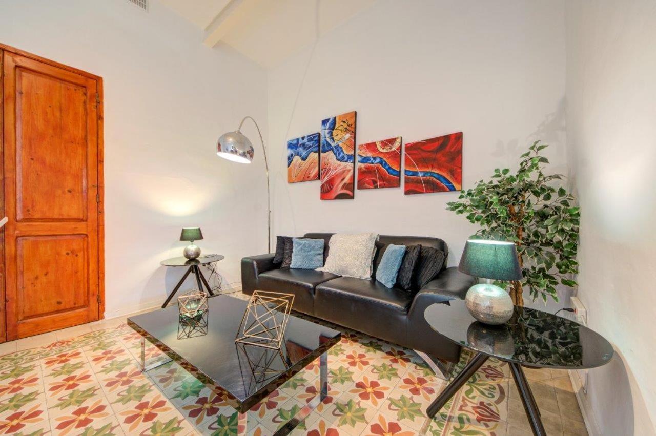 Valletta 2 Bedroom Sleeps 6 Apartment Walking Distance To Centre And The Sea Esterno foto