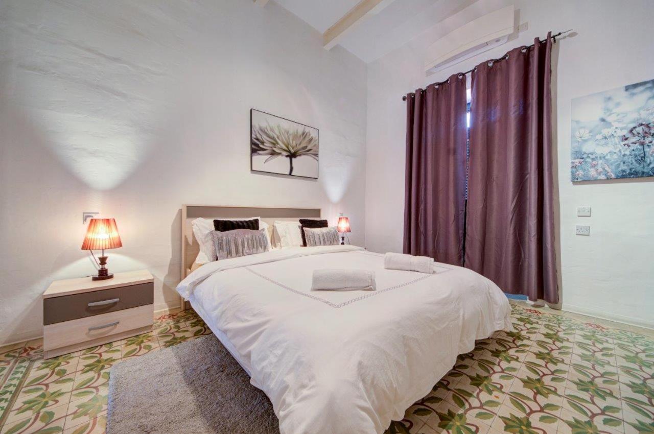 Valletta 2 Bedroom Sleeps 6 Apartment Walking Distance To Centre And The Sea Esterno foto