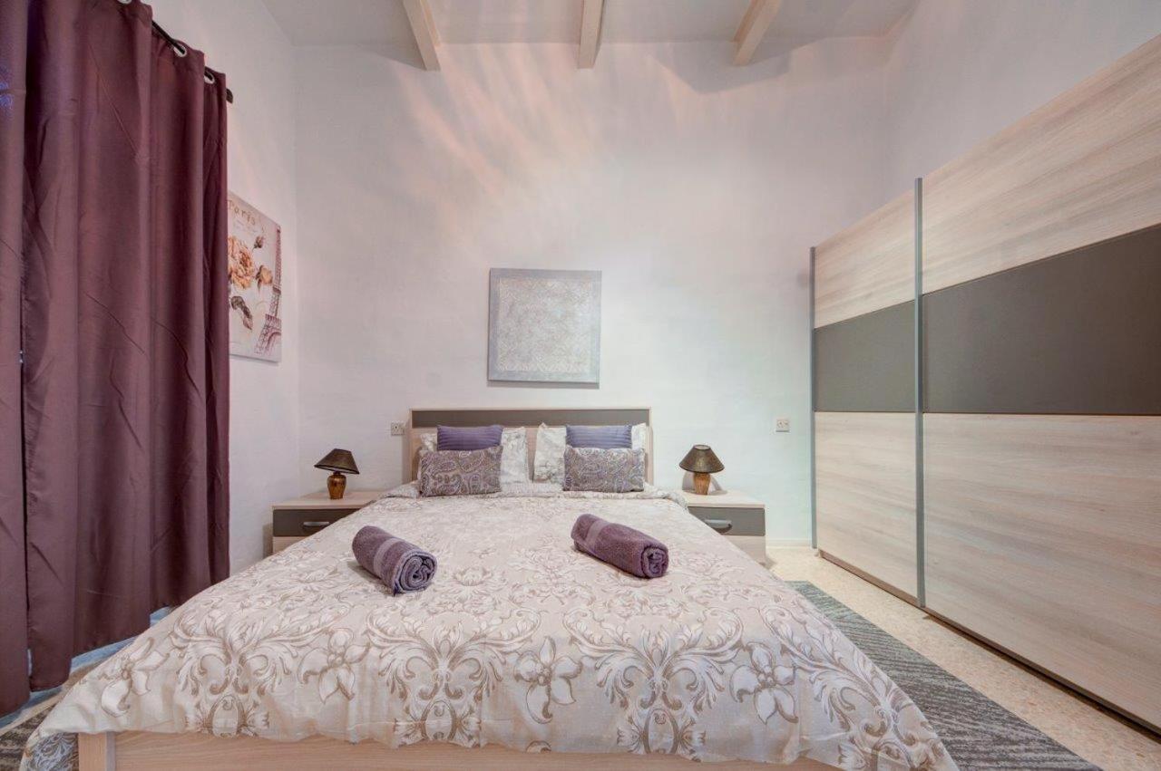 Valletta 2 Bedroom Sleeps 6 Apartment Walking Distance To Centre And The Sea Esterno foto